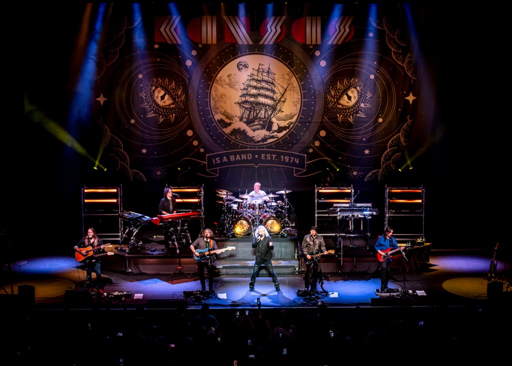 10-17-25 | ‘Carry On’ and ‘Don’t Fear’: A Night with Kansas and Blue Öyster&nbsp;Cult